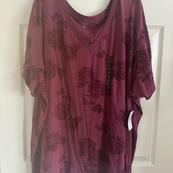 Vibrant Floral V-Neck Tee - Berry - Picture 3 of 4